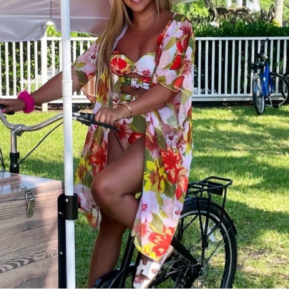 worn once , purchased at local shop,not from Revolve... Brand used for exposure - Picture 1 of 3